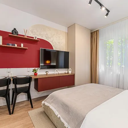 Apartment Bliss Dolomit - Free Parking - Self Check-in Brașov